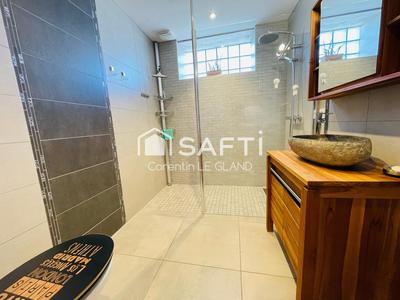 Maison - 140 m² - 7 pièces