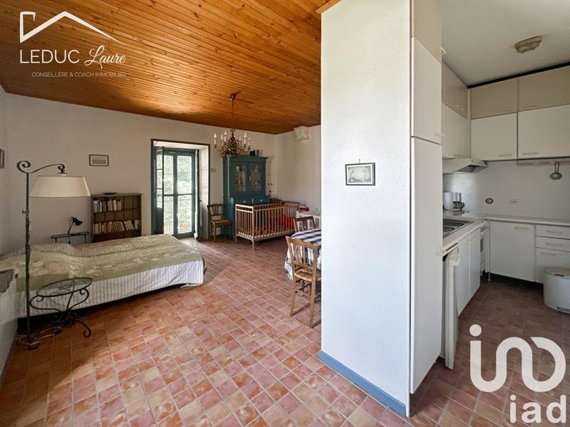 Maison - 294 m² - 10 pièces