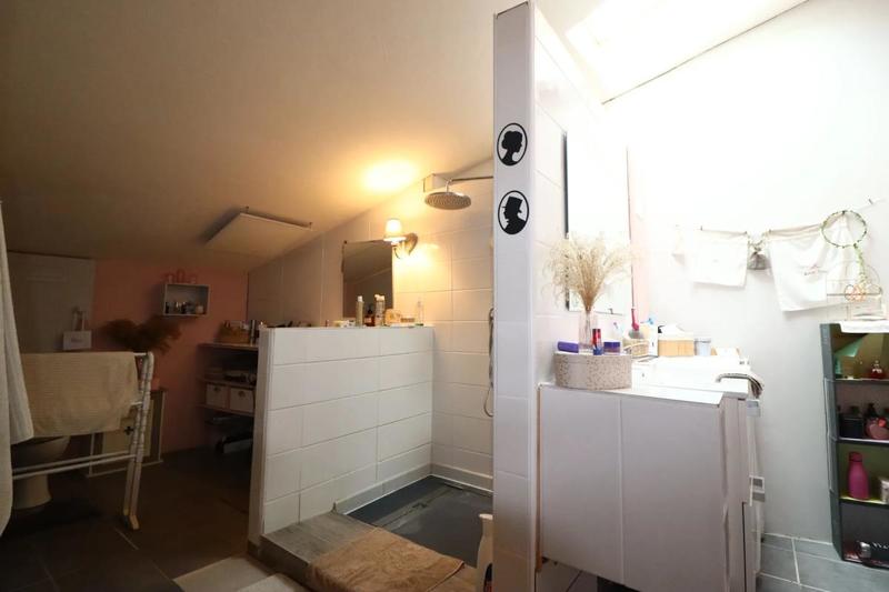 Maison en pierre - 350 m² - 8 pièces