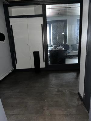 Entrepôt - 225 m² - 2 pièces