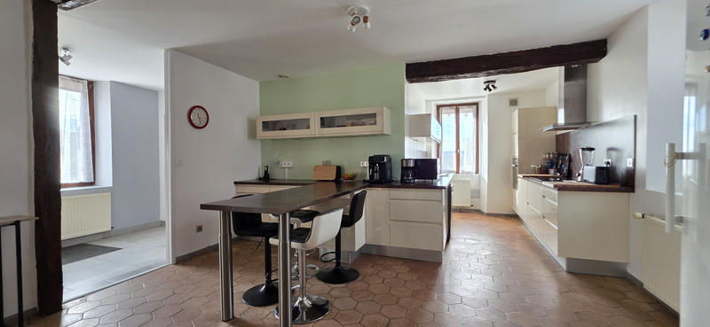 Maison - 167 m² - 6 pièces