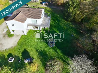 Maison - 123 m² - 6 pièces