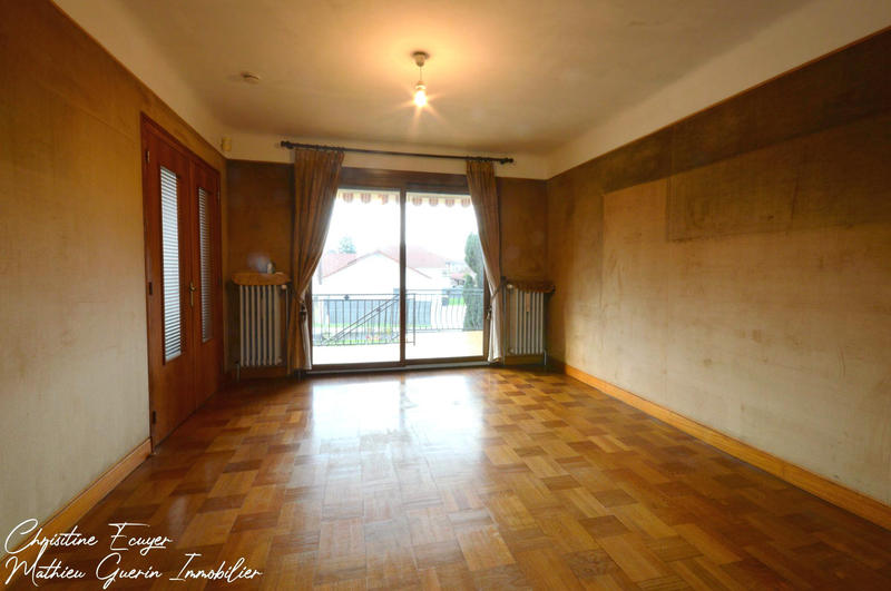 Maison traditionnelle - 83 m² - 4 pièces