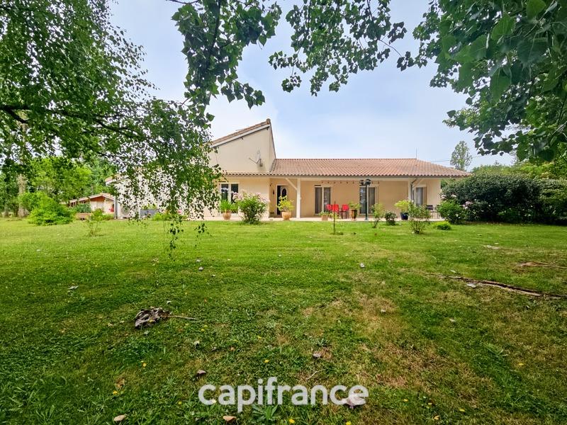 Maison - 162 m² - 8 pièces