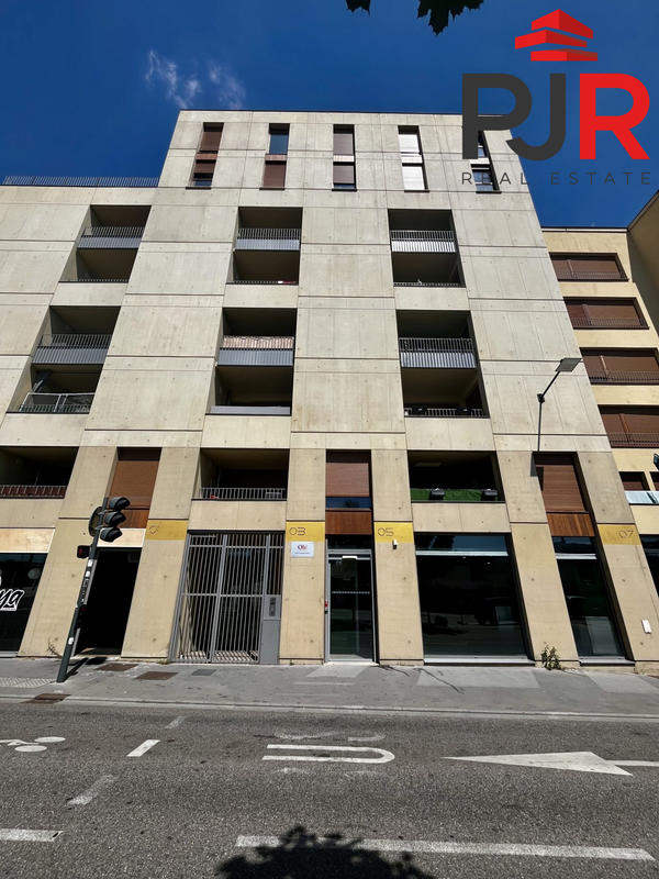 Local commercial - 185 m²