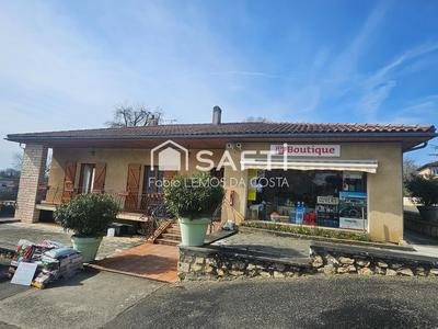 Local commercial - 135 m² - 10 pièces