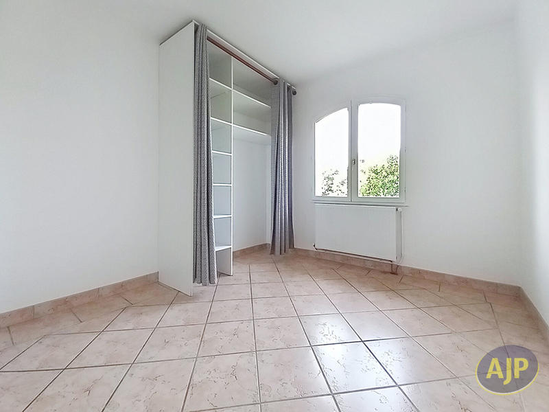 Maison - 193 m² - 6 pièces