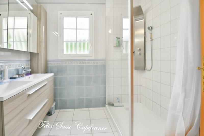 Maison - 220 m² - 6 pièces