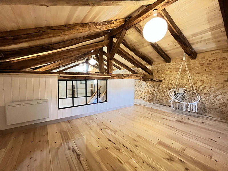 Maison - 140 m² - 5 pièces