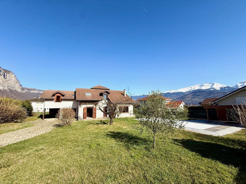 Maison - 175 m² - 7 pièces