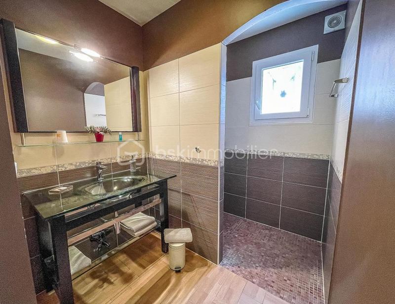 Maison d'architecte - 490 m² - 15 pièces