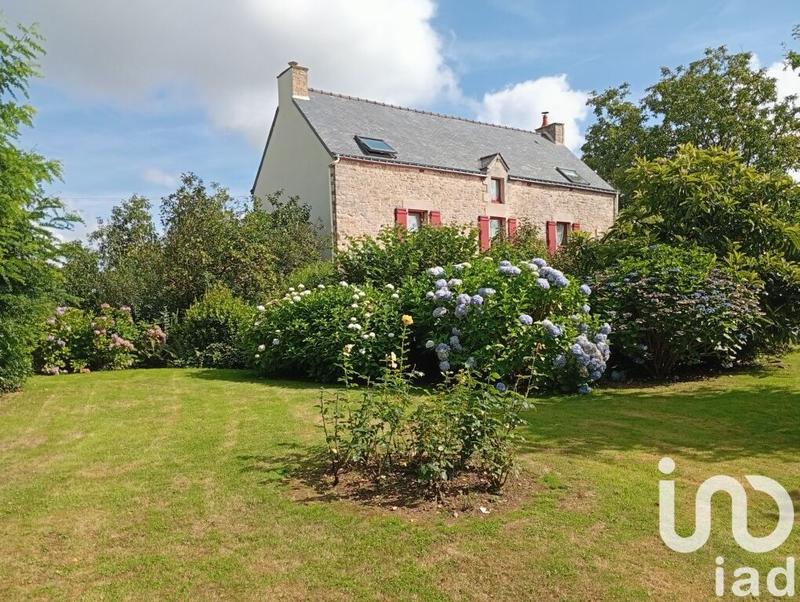 Maison - 228 m² - 10 pièces