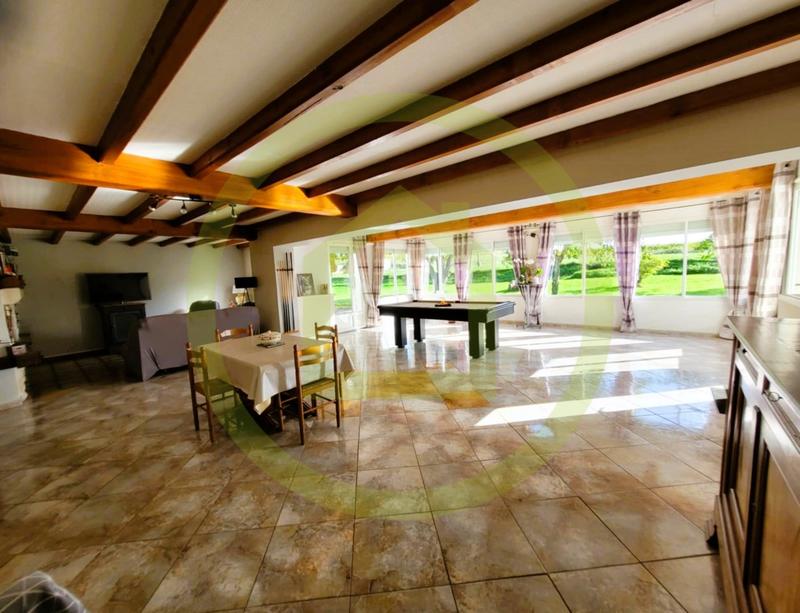 Maison - 165 m² - 5 pièces