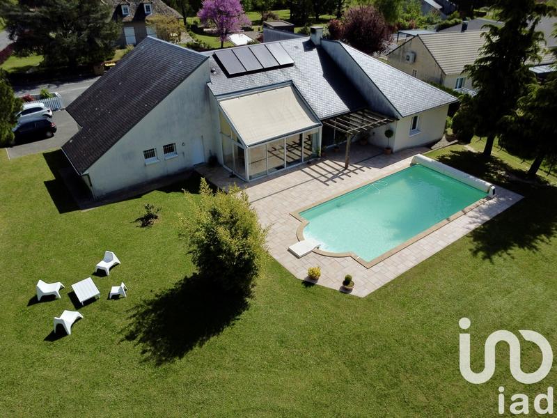 Maison - 181 m² - 6 pièces