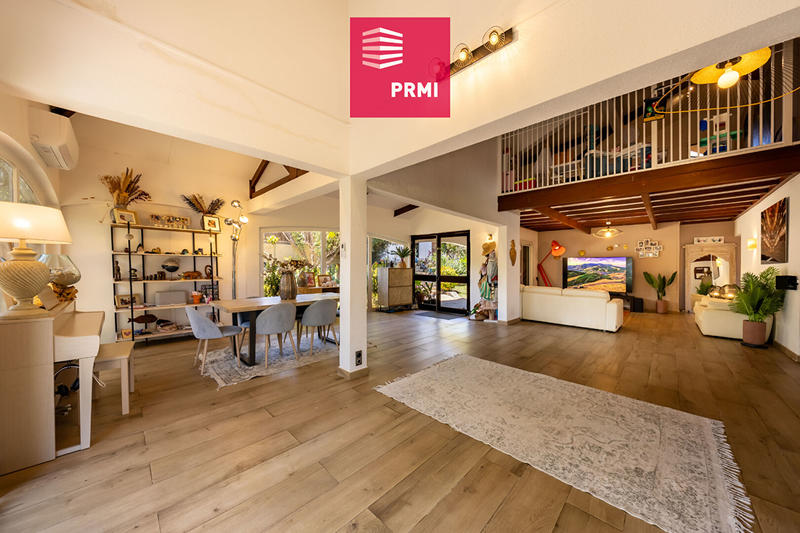 Maison - 257 m² - 7 pièces