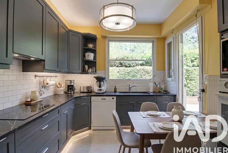 Maison - 147 m² - 7 pièces