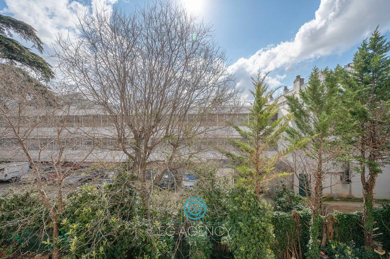 Appartement - 100 m² - 5 pièces