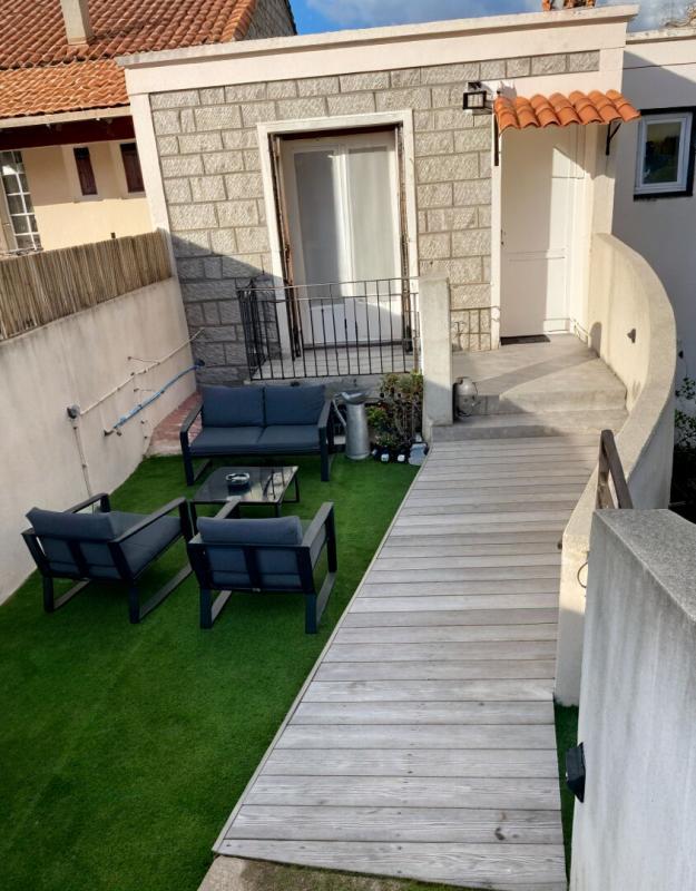 Appartement - 65 m² - 3 pièces