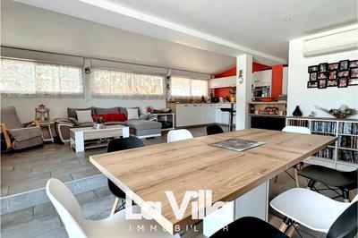 Villa - 171 m² - 6 pièces
