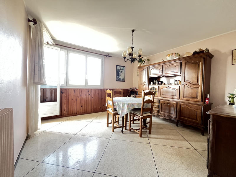 Appartement - 75 m² - 4 pièces