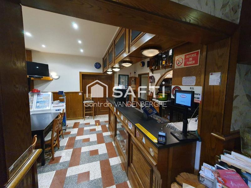 Local commercial - 170 m² - 13 pièces