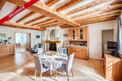 Maison - 154 m² - 9 pièces