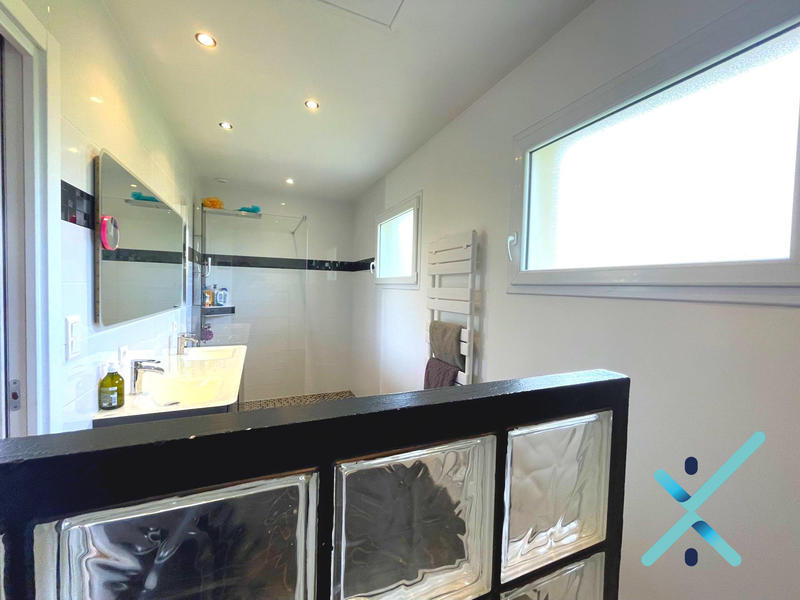 Maison contemporaine - 153 m² - 7 pièces