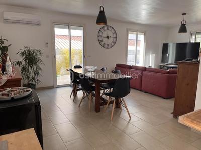 Maison traditionnelle - 140 m² - 7 pièces