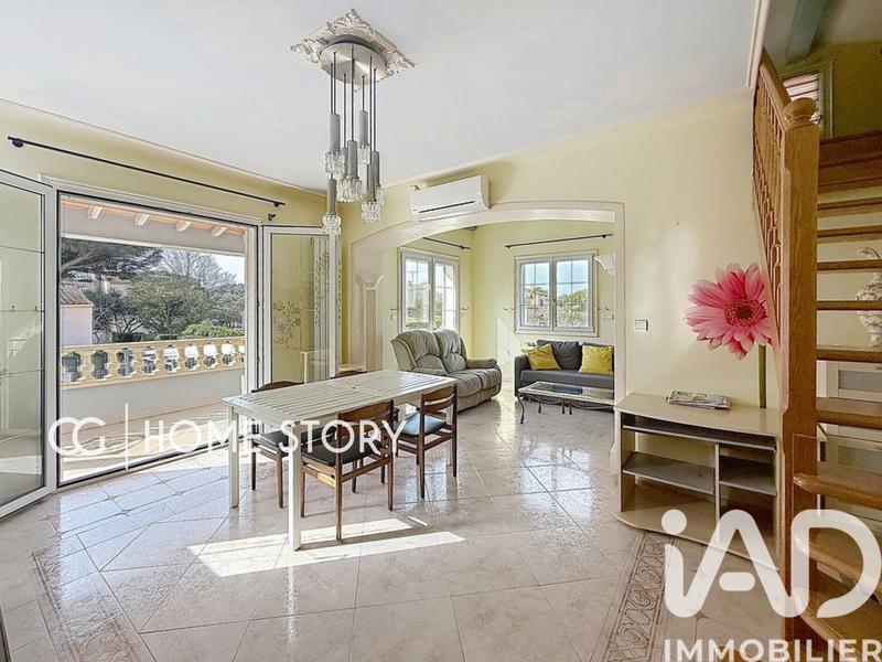 Maison - 162 m² - 7 pièces