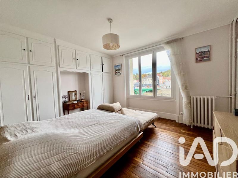 Maison - 244 m² - 9 pièces