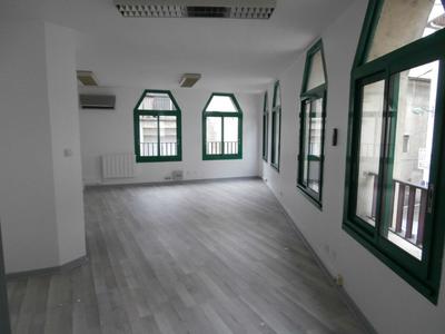 Local d'activité / Entrepôt - 95 m² - 4 pièces