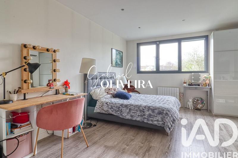 Maison de maîtres - 242 m² - 7 pièces