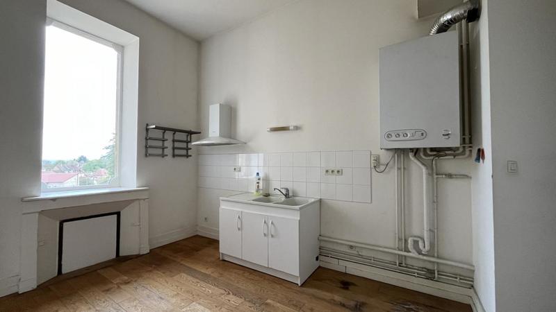 Appartement - 100 m² - 4 pièces