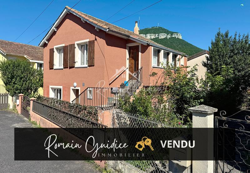 Maison - 80 m² - 4 pièces