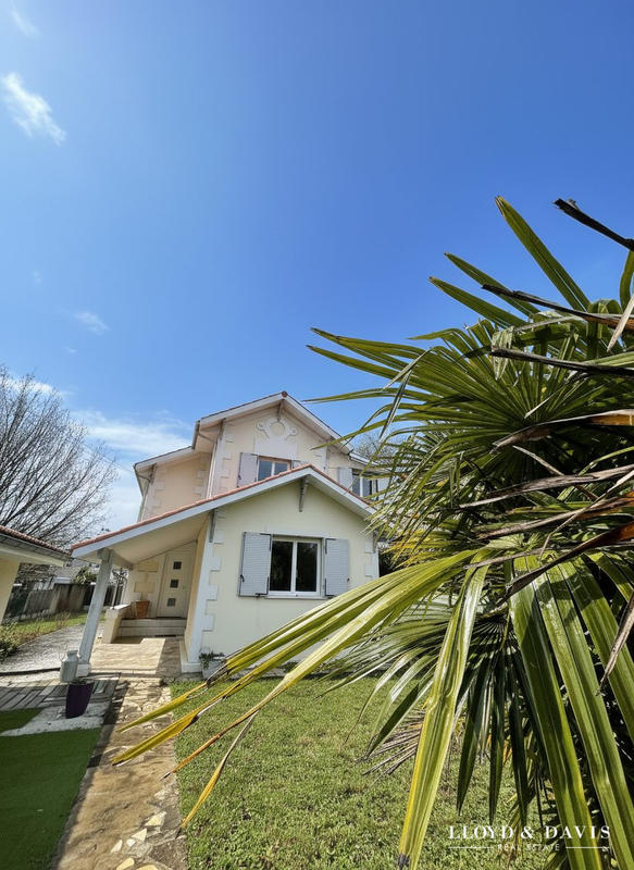 Maison ancienne - 129 m² - 6 pièces