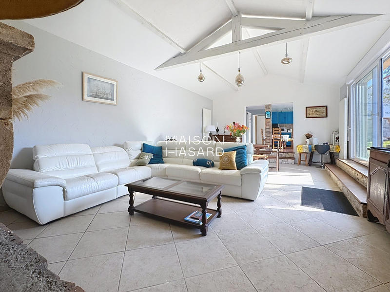 Maison traditionnelle - 109 m² - 5 pièces