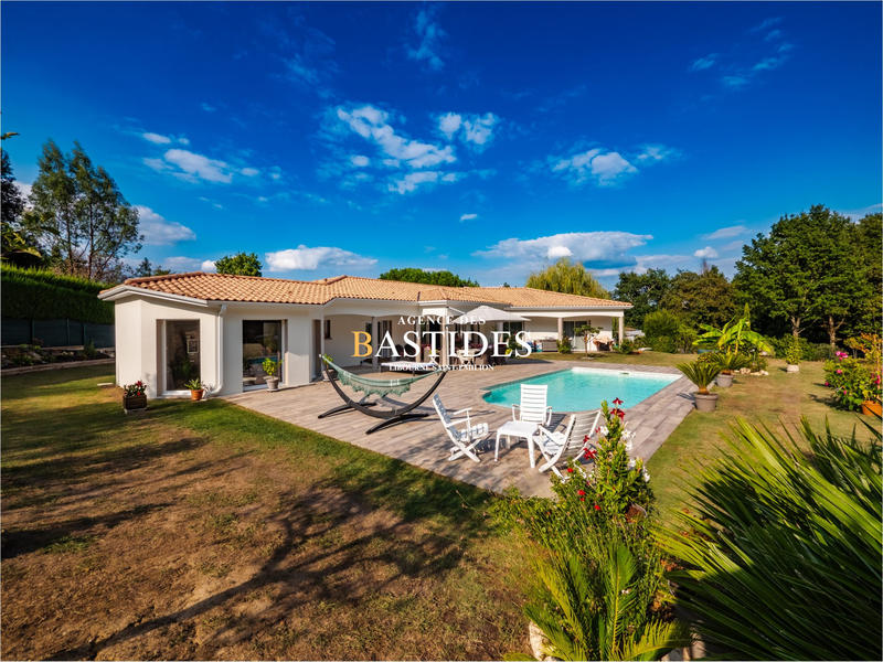 Maison contemporaine - 198 m² - 6 pièces