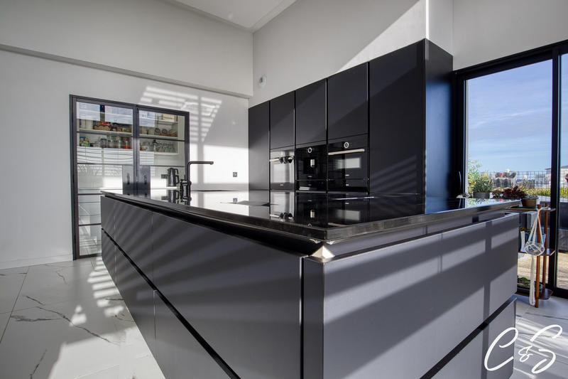 Maison - 162 m² - 6 pièces