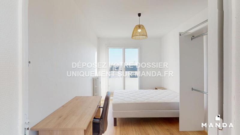 Chambre - 10 m² - 4 pièces