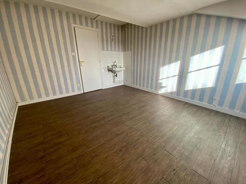 Duplex - 250 m² - 8 pièces