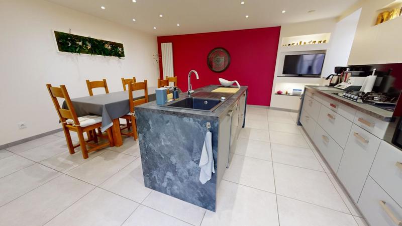 Maison - 150 m² - 4 pièces