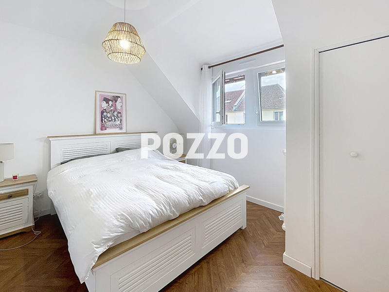 Maison - 111 m² - 6 pièces