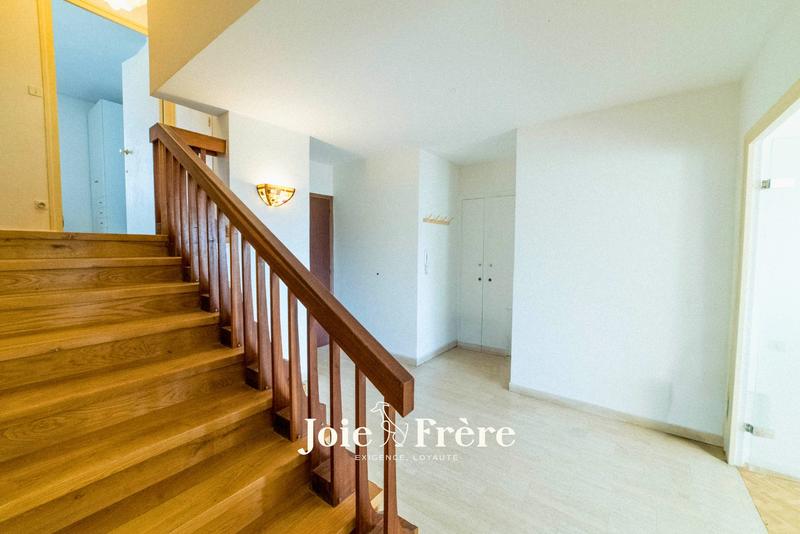 Appartement - 87 m² - 4 pièces