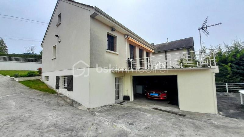 Maison - 128 m² - 7 pièces