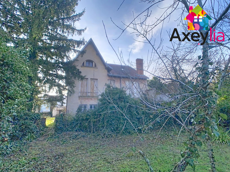 Maison - 171 m² - 7 pièces