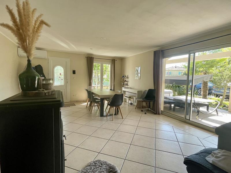 Maison - 102 m² - 5 pièces