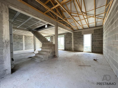 Maison - 130 m² - 4 pièces