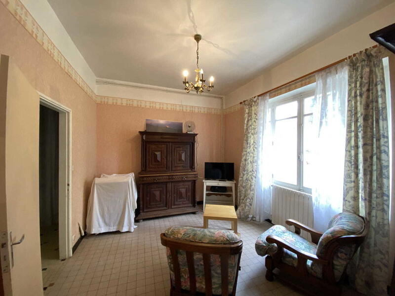 Maison de ville - 206 m² - 9 pièces