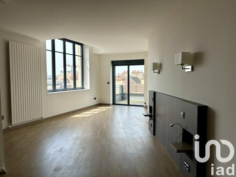 Appartement - 182 m² - 5 pièces