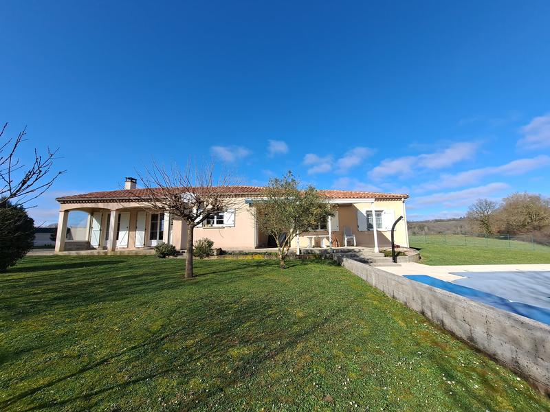 Maison - 135 m² - 5 pièces